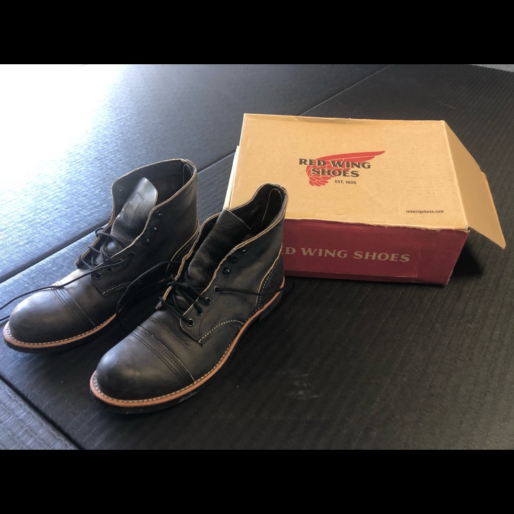 Red Wing Men’s 8116 Heritage 6” Iron Ranger Boots